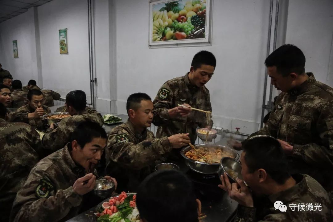 品图:大国末梢的站立者