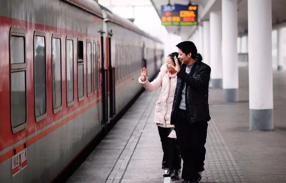 站台票停售送人怎么办,站台票取消是哪一年