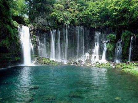 德天瀑布和黄果树瀑布哪个更壮观,中国最大瀑布黄果树瀑布美景分享