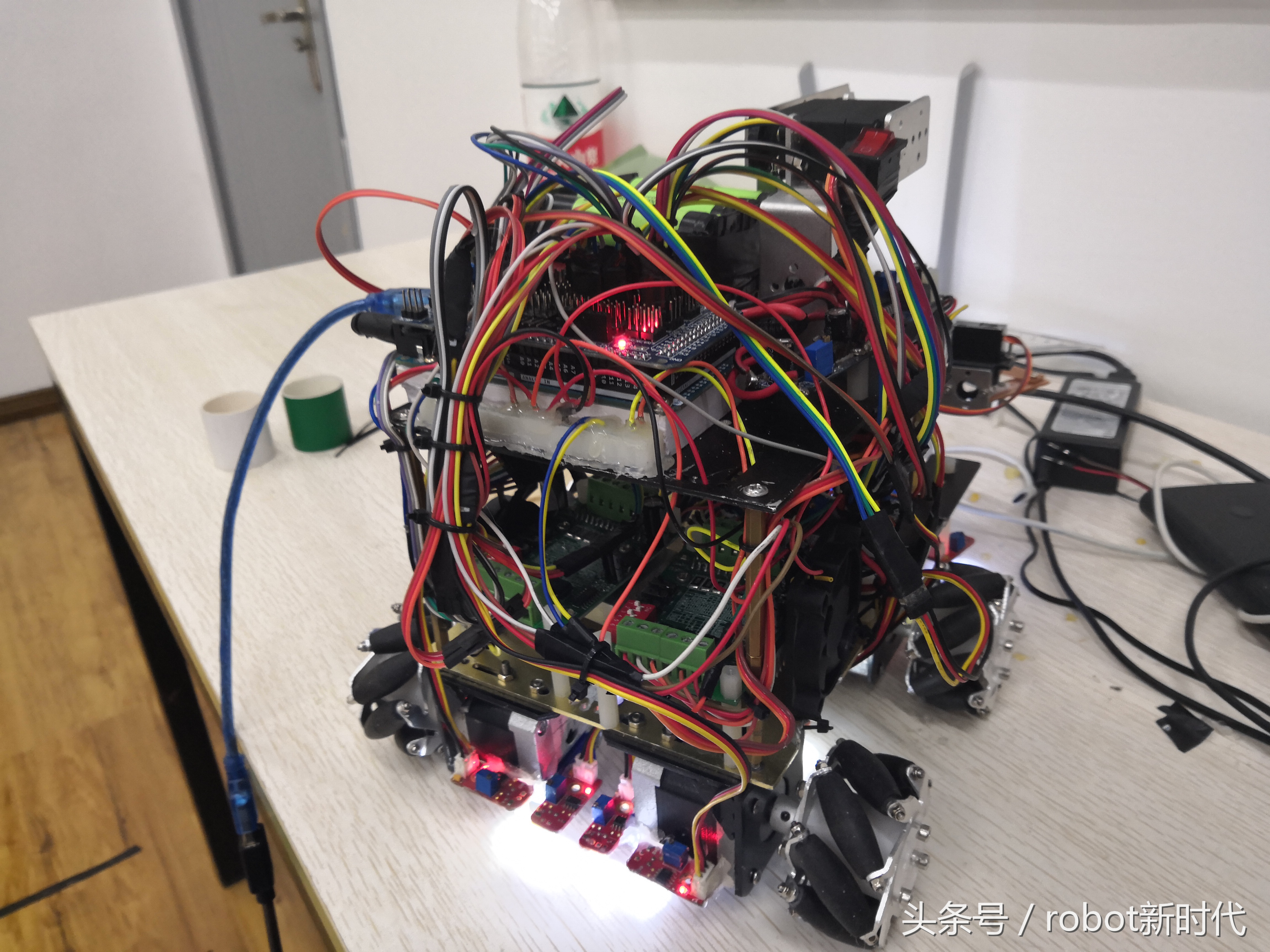 机器人设计制造自学,人工机器人制作怎么学