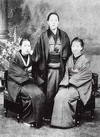 才女薄命:她只活了24岁却印在日元上,小宇宙爆发14个月一举成名