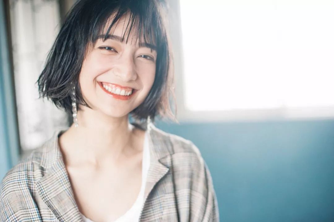 追求质感肤感,追求底妆清透还是追求遮瑕