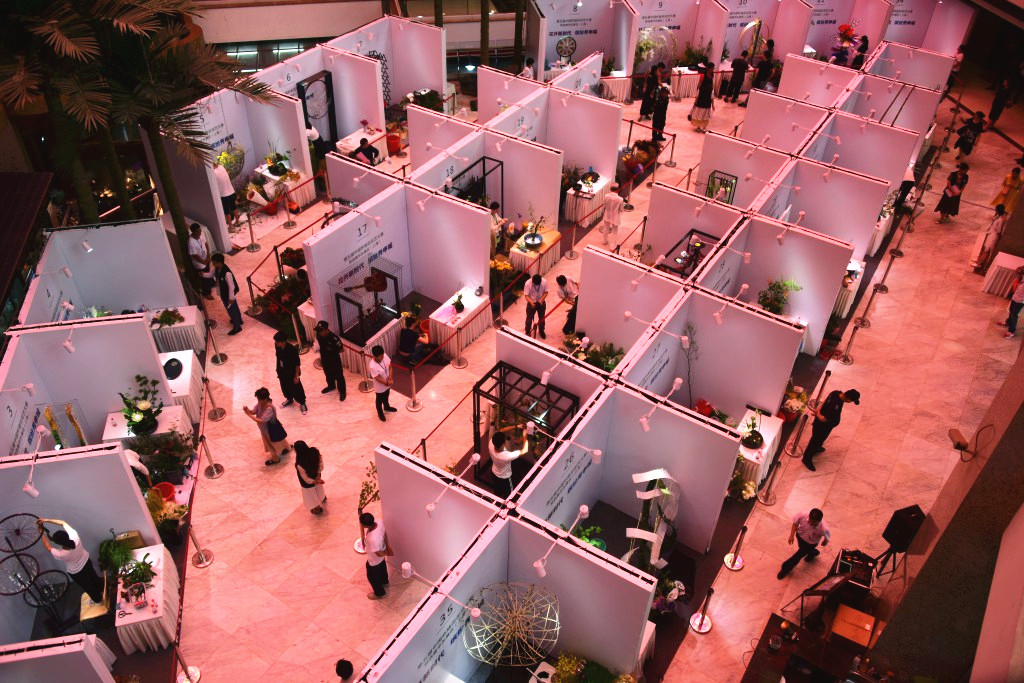 虹桥古玩城举行插花“世界杯”选拔赛