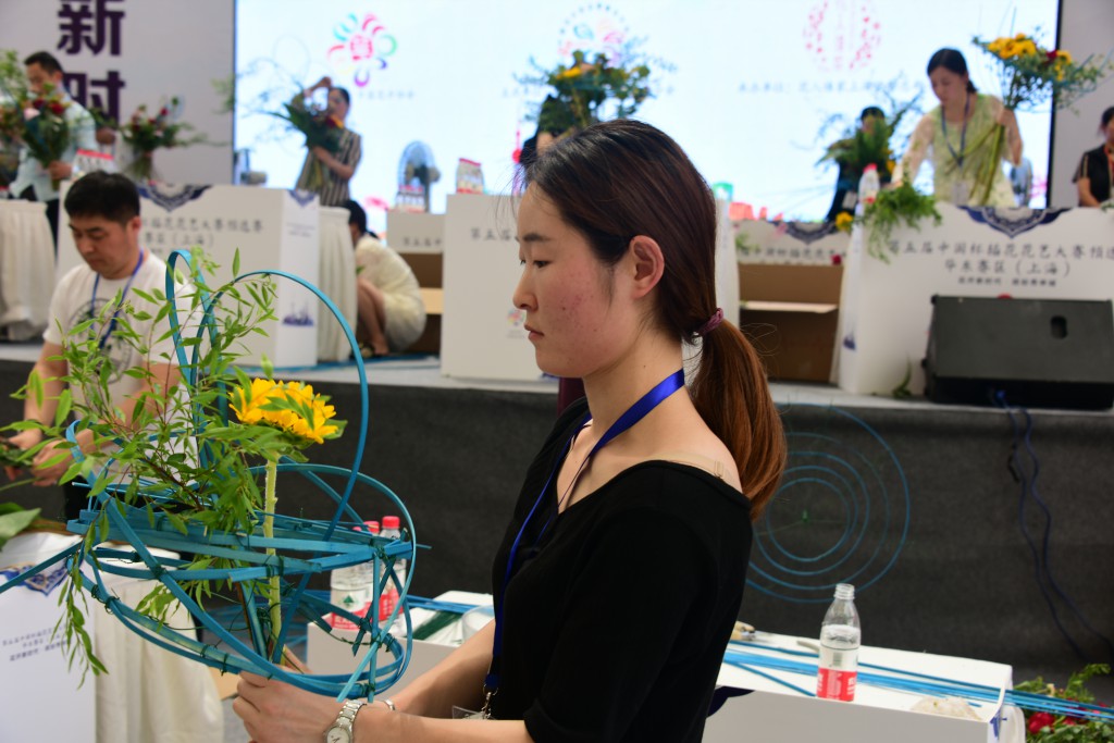 虹桥古玩城举行插花“世界杯”选拔赛