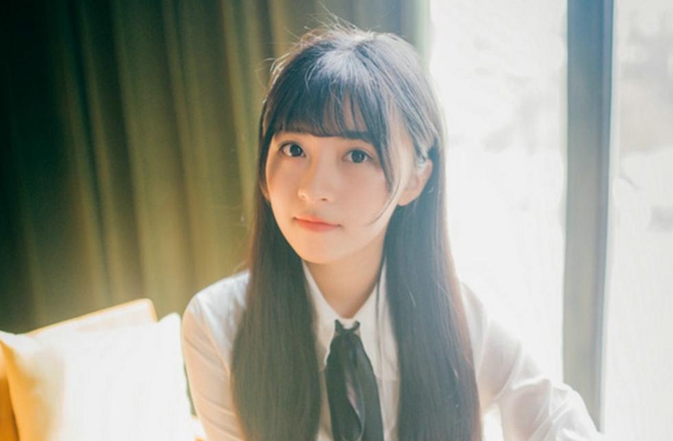 他会以为她是那种水性杨花的女人吧，她无奈地想着！