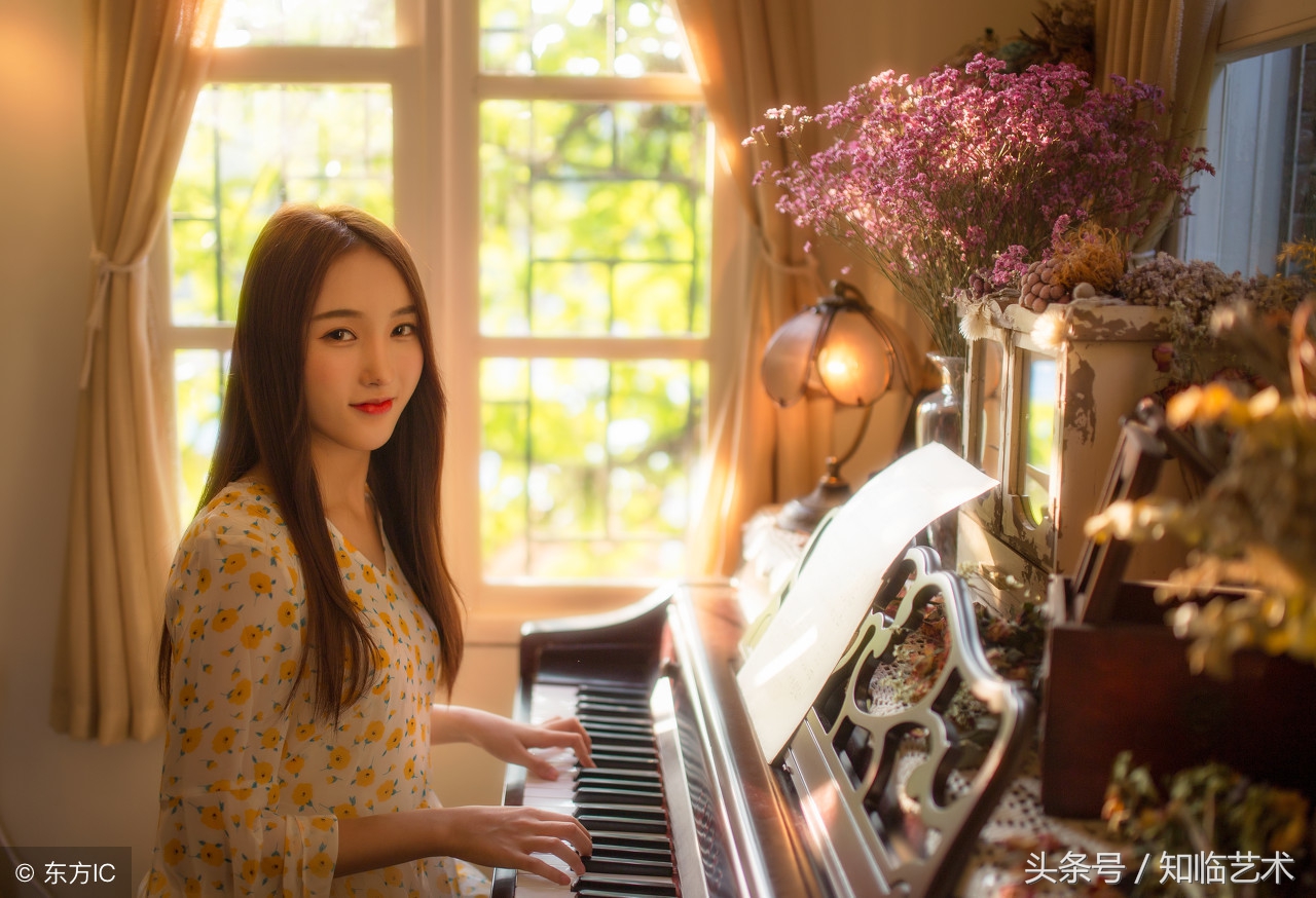 怎么可以自己唱歌自己弹伴奏,如何自己伴奏歌曲