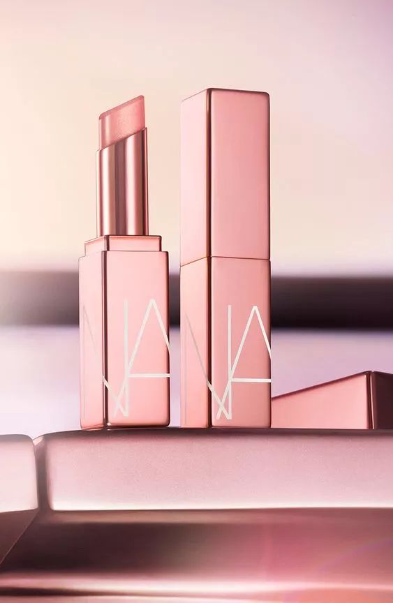 外观颜值超高超高级的润唇膏,最漂亮最好用的润唇膏