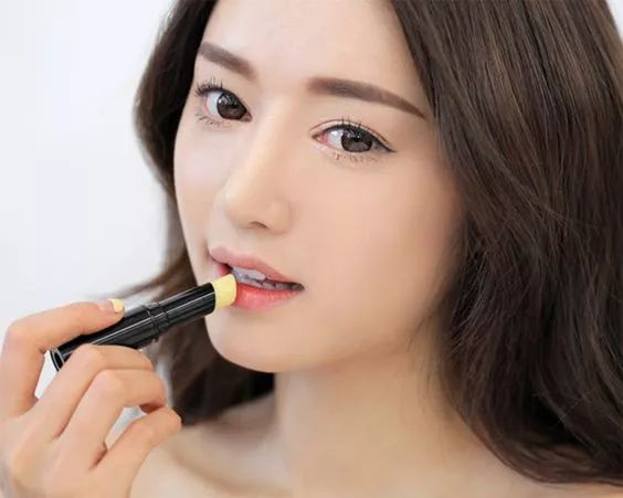 外观颜值超高超高级的润唇膏,最漂亮最好用的润唇膏