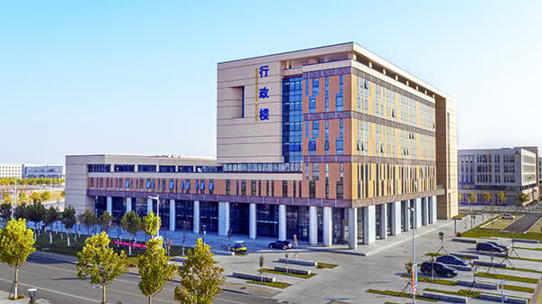 这所大学名字霸气，实际是一所普通本科院校，医学、冶金专业不错