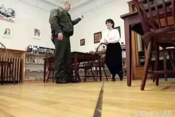 盘点十大奇葩国界线视频,中国和老挝最奇葩的国界线