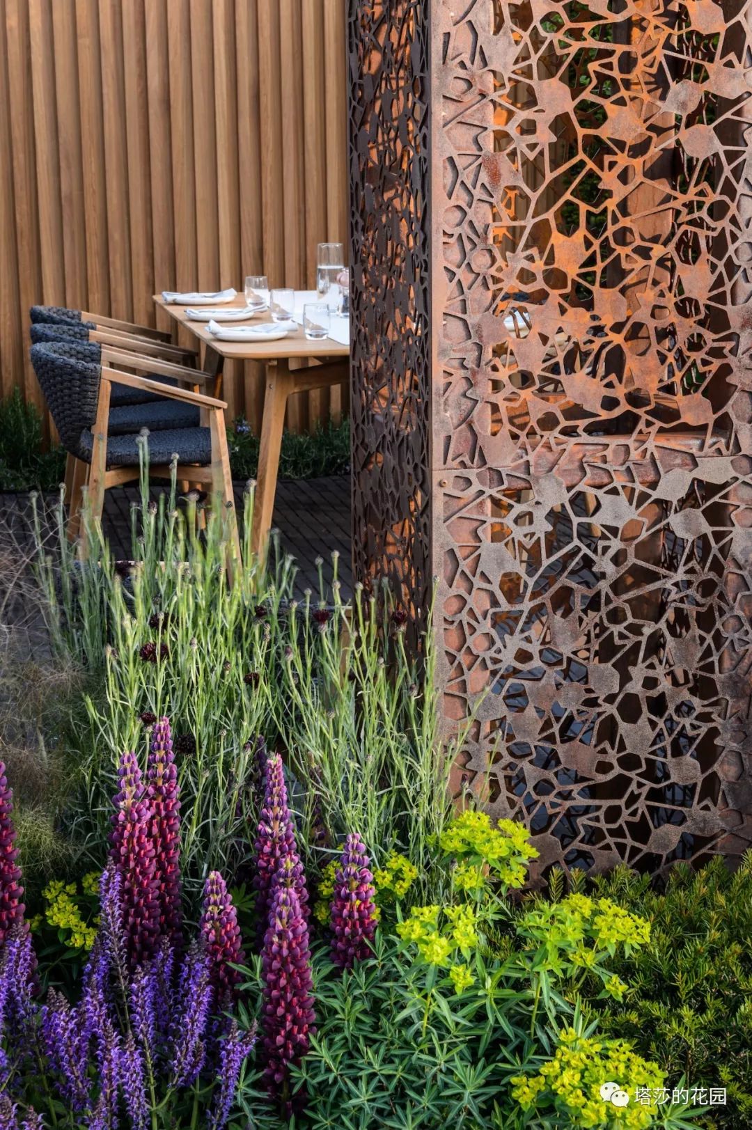 这座暗黑花园，不仅酷，还防涝