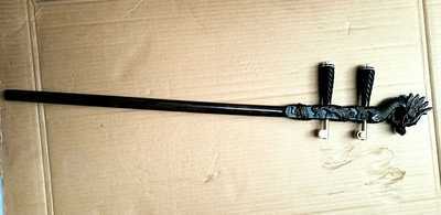 二胡拉伸时弓杆的方法,二胡琴杆弯曲矫正器