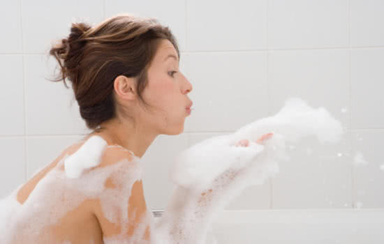 后背长痘该怎么去除小妙招,后背长痘痘留下痘痕怎么消除