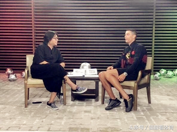 “假球论者”高晓松居然采访C罗，闹出不愉快，话不投机半句多？
