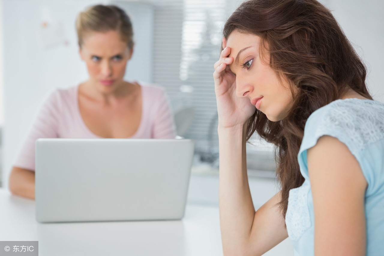 「网上购物的利与弊」网购也是双刃剑—网上购物的利与弊