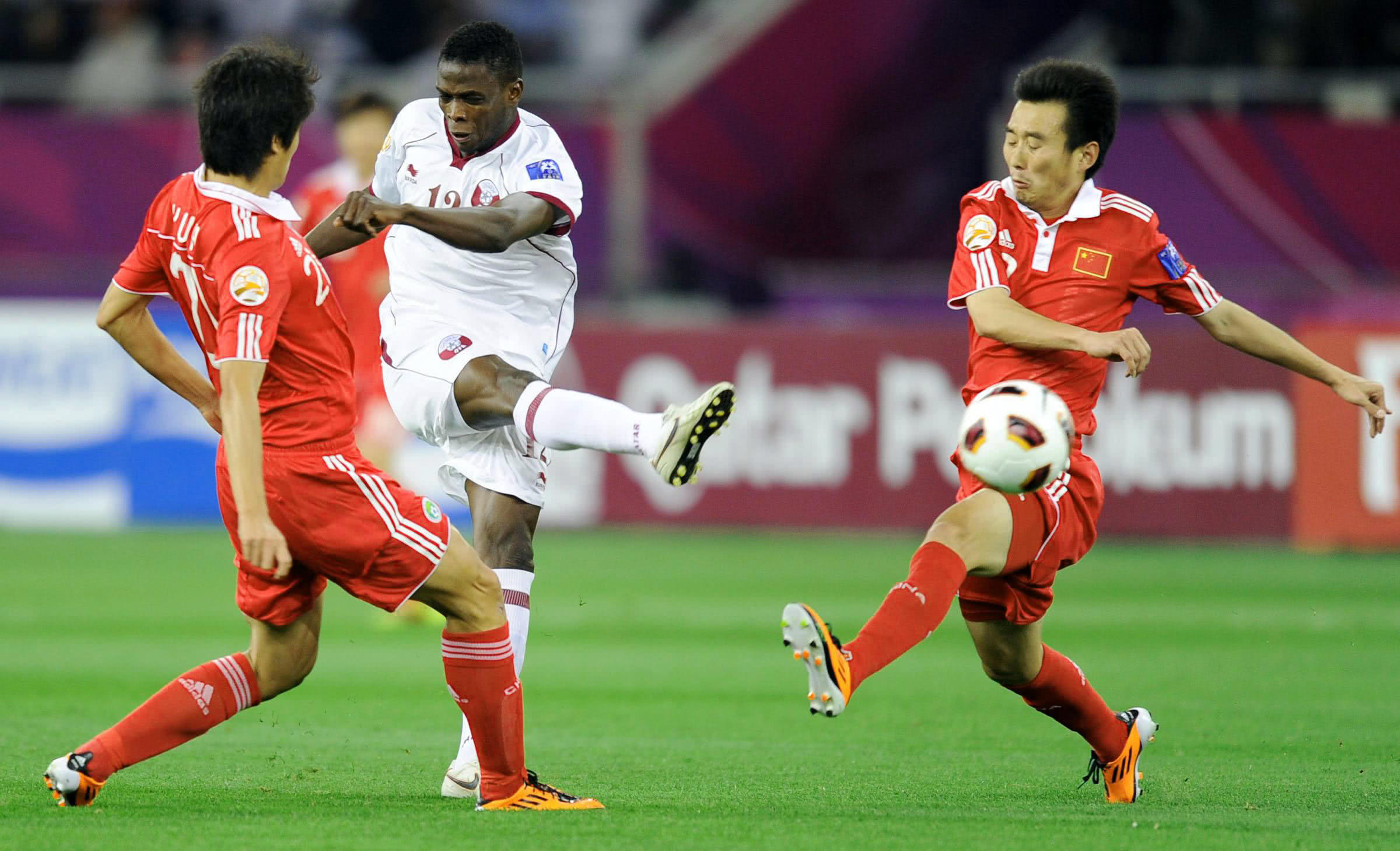 中国足球和外国足球的区别,中国足球和足球的区别