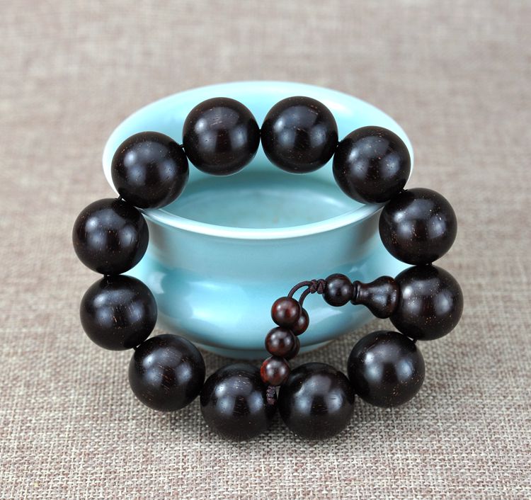 小叶紫檀油性鉴定方法,小叶紫檀鉴定证书靠谱吗