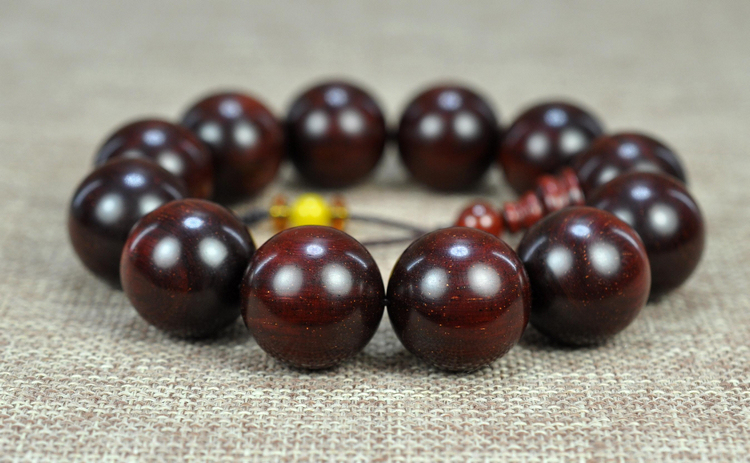 小叶紫檀油性鉴定方法,小叶紫檀鉴定证书靠谱吗