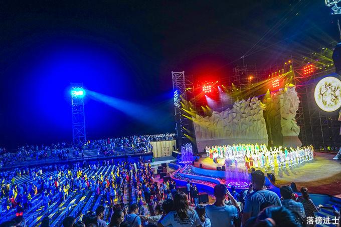 北戴河碧螺塔奇幻秀表演,碧螺塔公园都有啥表演