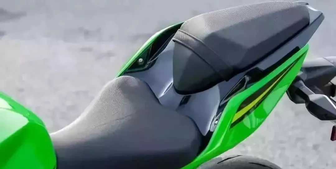 最新款川崎ninja400,23款川崎ninja400全新