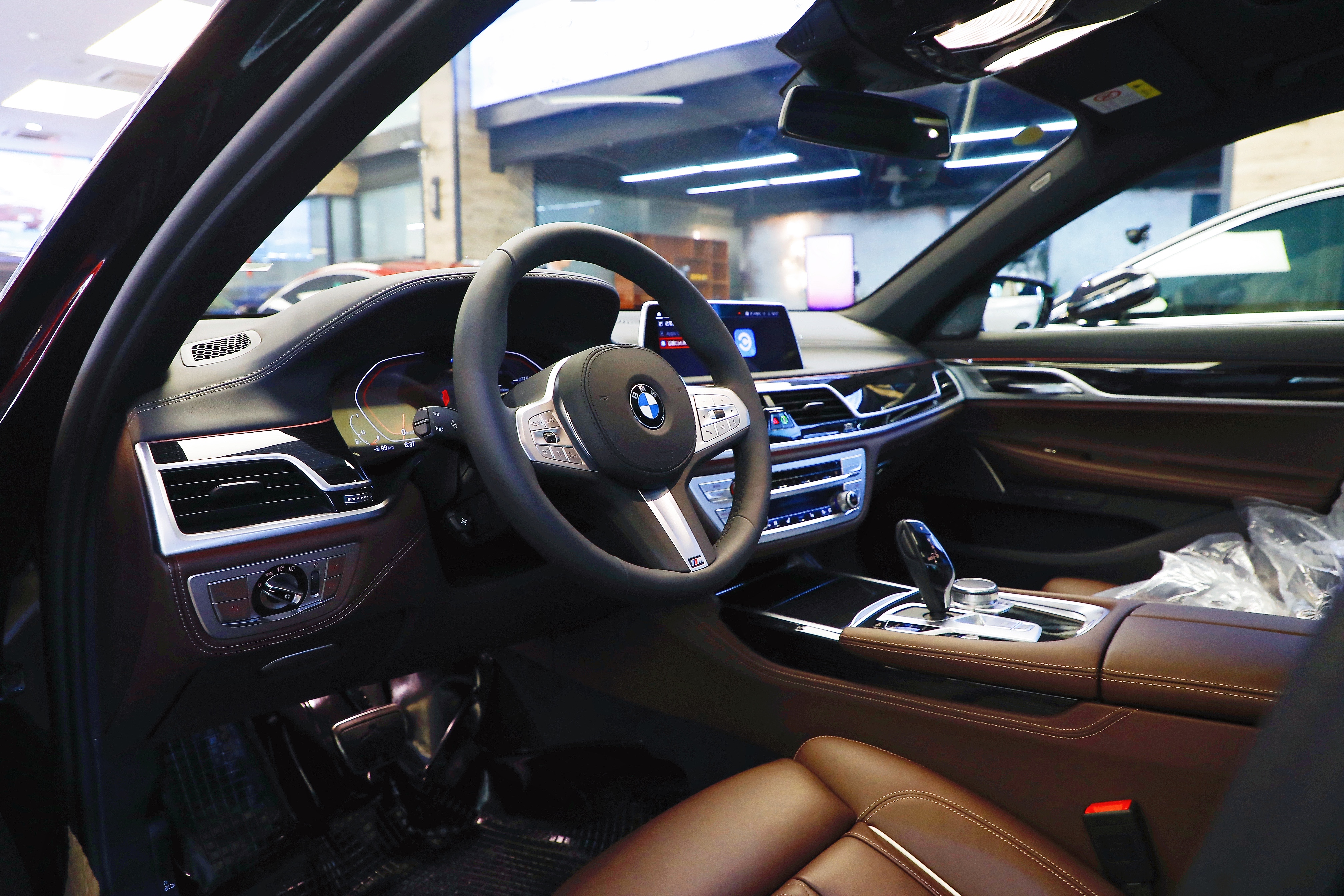 2.0T宝马730,为何能击败S级和A8成为D级车销量冠军?