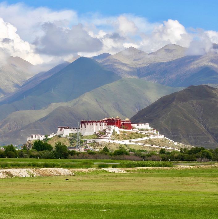 2018下半年如果你来，我会为你献上哈达，说上一句：扎西德勒