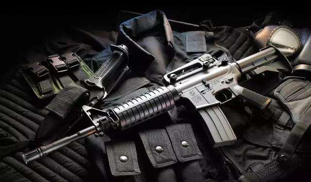 刺激战场m416怎么单发和连发,刺激战场m416使用技巧