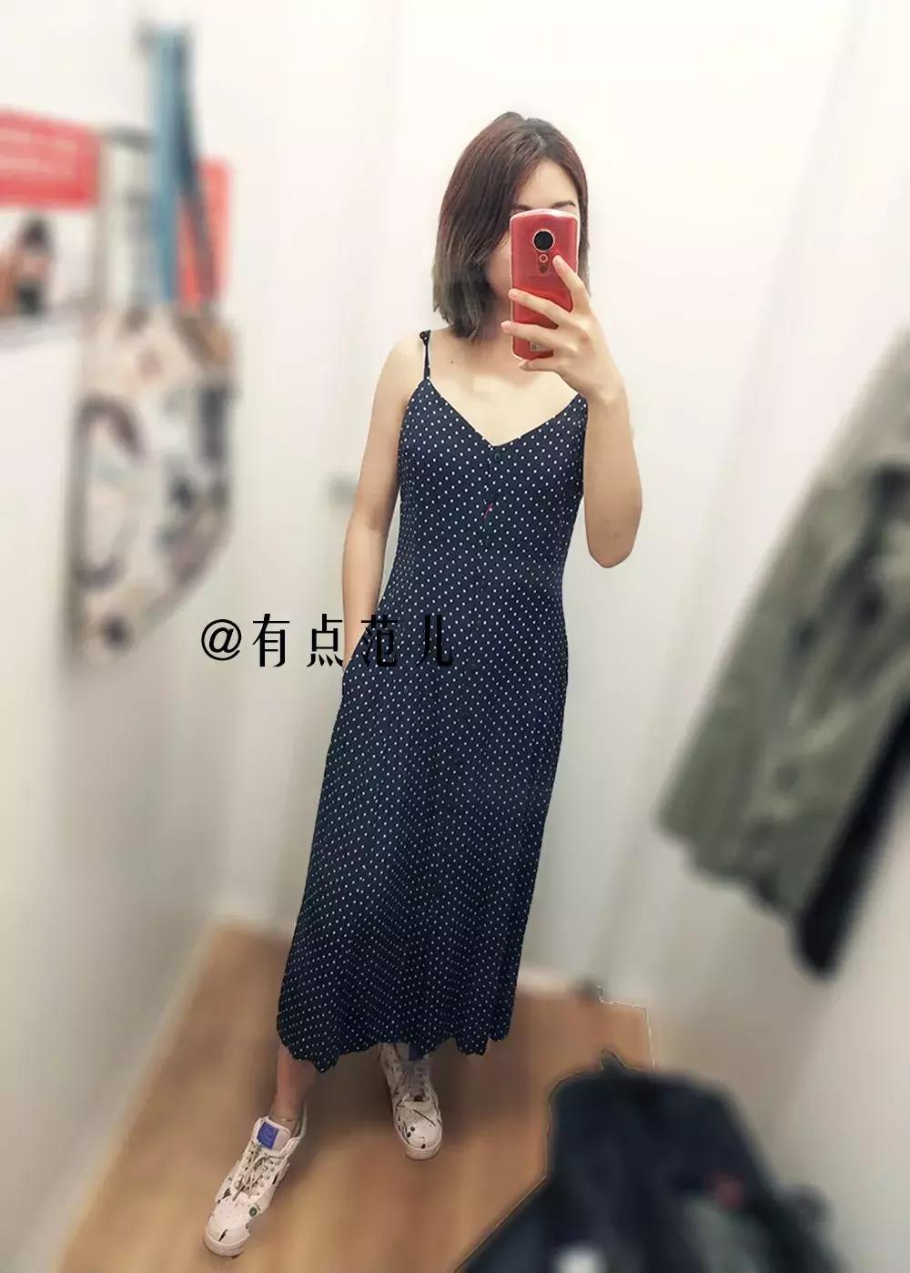 优衣库试衣间试完衣服放哪里,走进优衣库随便试穿