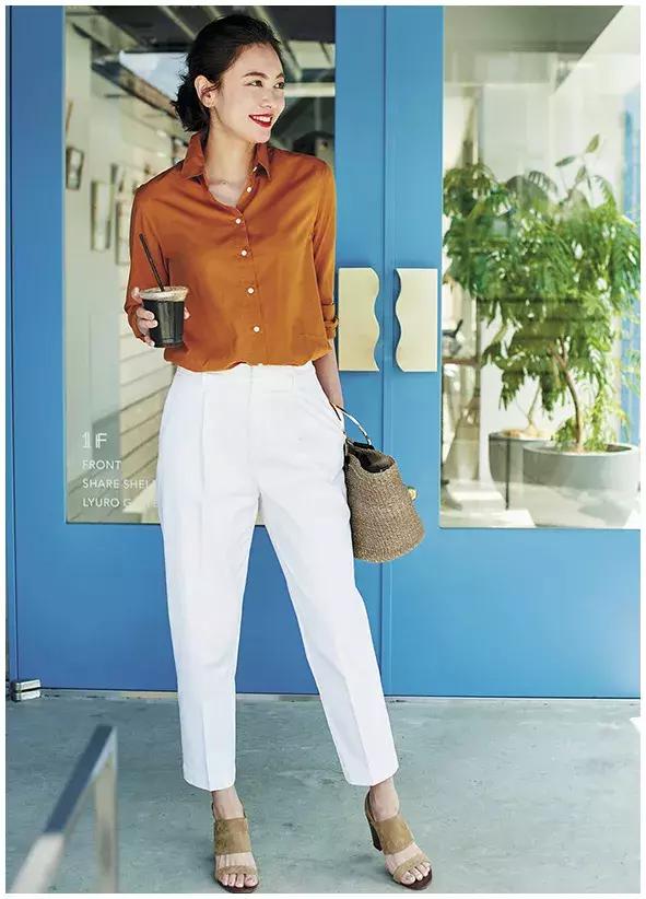 优衣库试衣间试完衣服放哪里,走进优衣库随便试穿