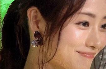 邓紫棋画像用化妆品,邓紫棋有化妆师吗