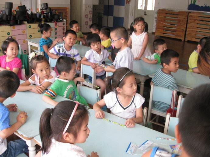 特技应彩云教师《鼠小弟的小背心》教案