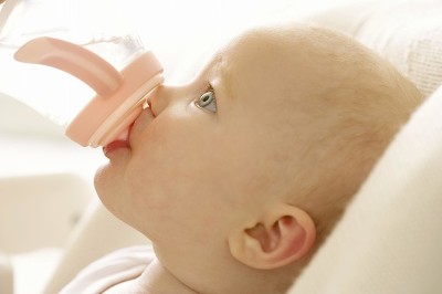 小孩发热怎么容易睡觉,孩子容易发热吃什么调理