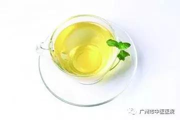 脾虚脸上长痘喝红豆薏米茶吗,长痘的可以喝红豆薏米茶吗