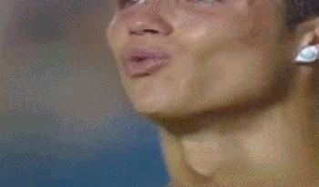 c罗受过最重的伤视频,c罗那些年欧冠