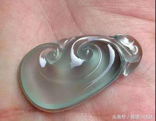 翡翠起莹和起荧的区别,翡翠起胶与起莹知识