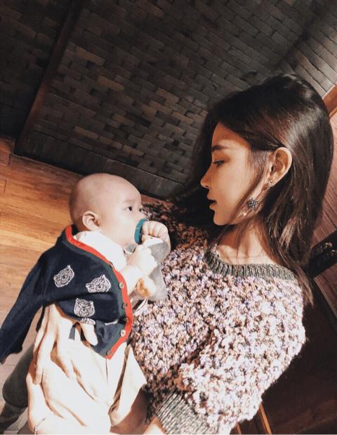 雪梨家的衣物被网友吐嘈贵且质量差，这是要步豆得儿后尘？