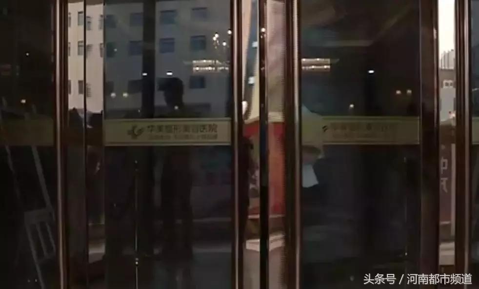 吓人!18岁少女睫毛全扎进眼睛里!父亲为此下跪!太后悔了!