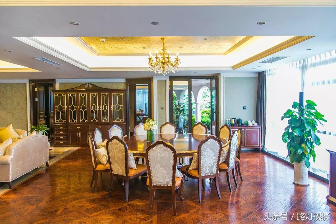 大堂直通高铁站，去成都住这家网红酒店吃喝住行玩到爽！