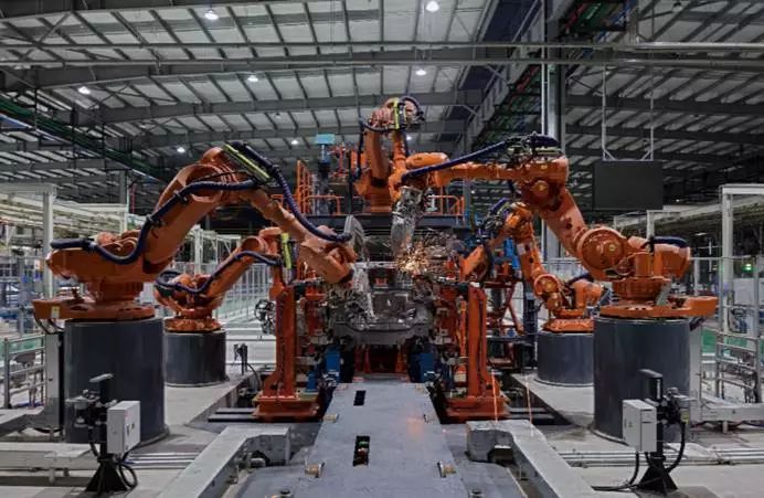 活下来的新势力车企,活下来的新能源车企