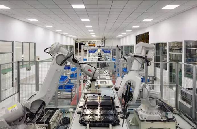 活下来的新势力车企,活下来的新能源车企