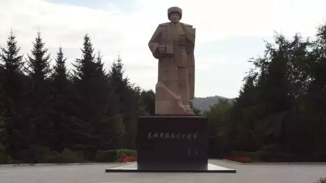 通化杨靖宇烈士陵园建筑之美,抚顺杨靖宇烈士雕像导游词