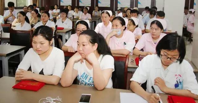 杏林之星脱颖而出常州鼎武集团首次表彰杏林之星