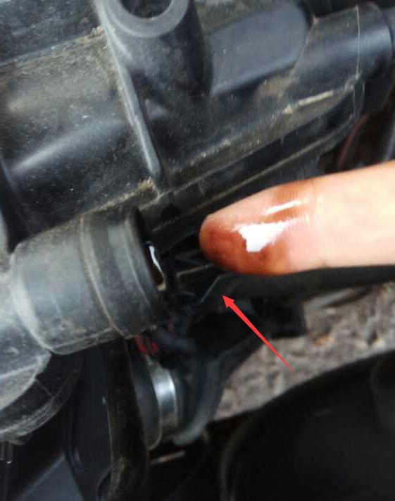 大众途观冷车不好启动冒黑烟,大众途观发动机抖动排气管冒黑烟