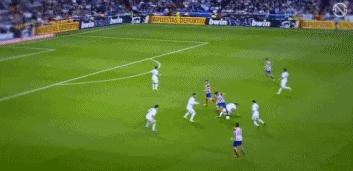 卡洛斯的惊世任意球动态,足坛逆天过人动作