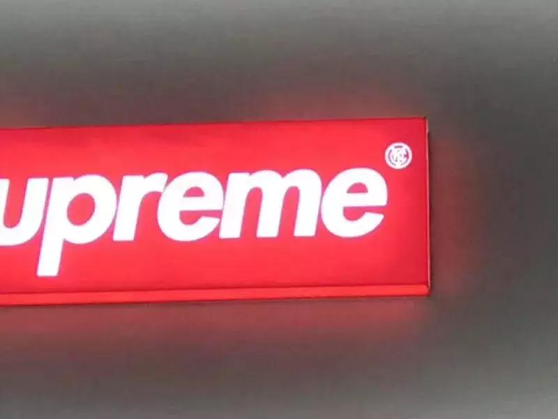 supreme正品和假货的区别,supreme是不是有好多冒牌实体店
