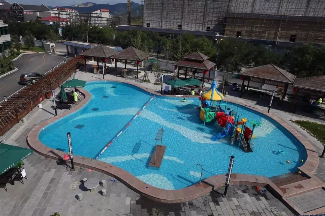 游泳的好处不只锻炼身体那么简单,游泳泡温泉的感受