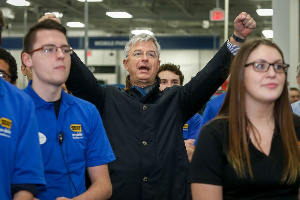 亚马逊对百思买的优势,百思买和亚马逊