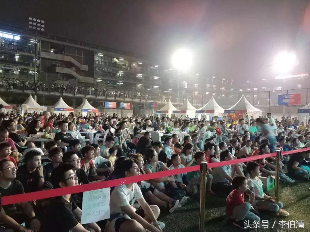 再大的雨水也洗刷不掉内心的痛,再大的雨水也洗刷不掉