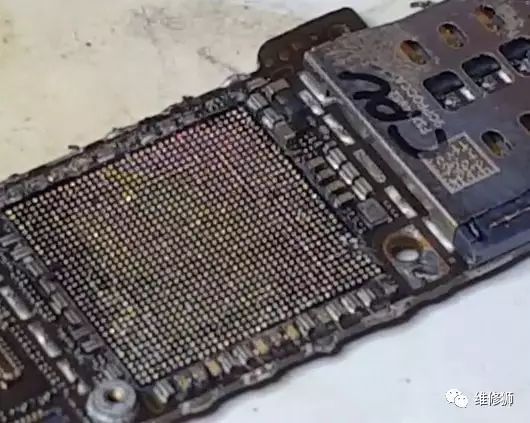 iphone严重摔烂修要多少钱,iphone摔了出现了液体
