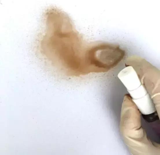 皮革染色后如何固色,皮革染色用什么擦掉